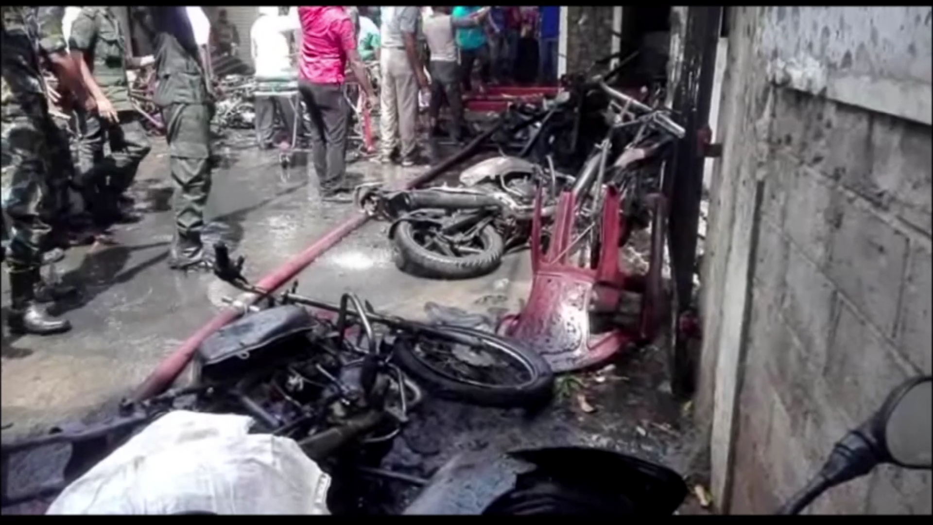 Sirîlanka: Bombek hat pûçkirin û hijmar a qurbanîyan  gehişte 790 kuştî û birîndaran